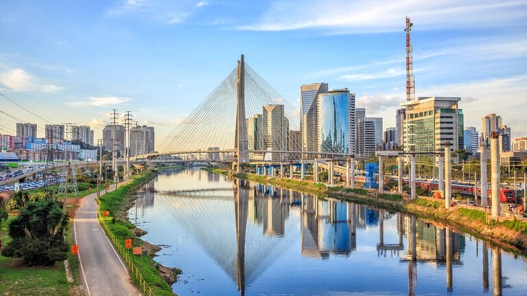 ciudad de sao paulo vuelos desde Miami