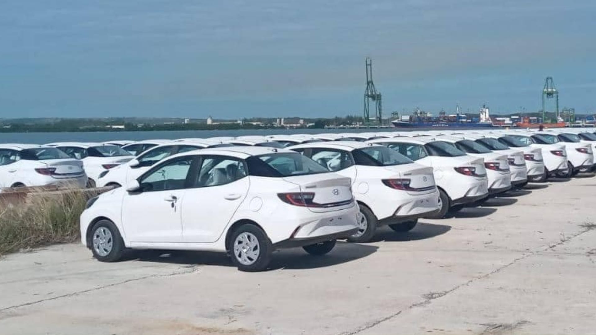 renta carros hyundai cuba mariel