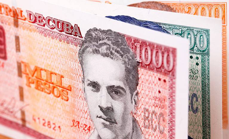 dinero cajeros cuba