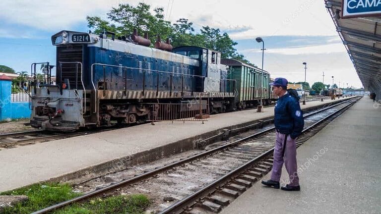 Tren en Camaguey