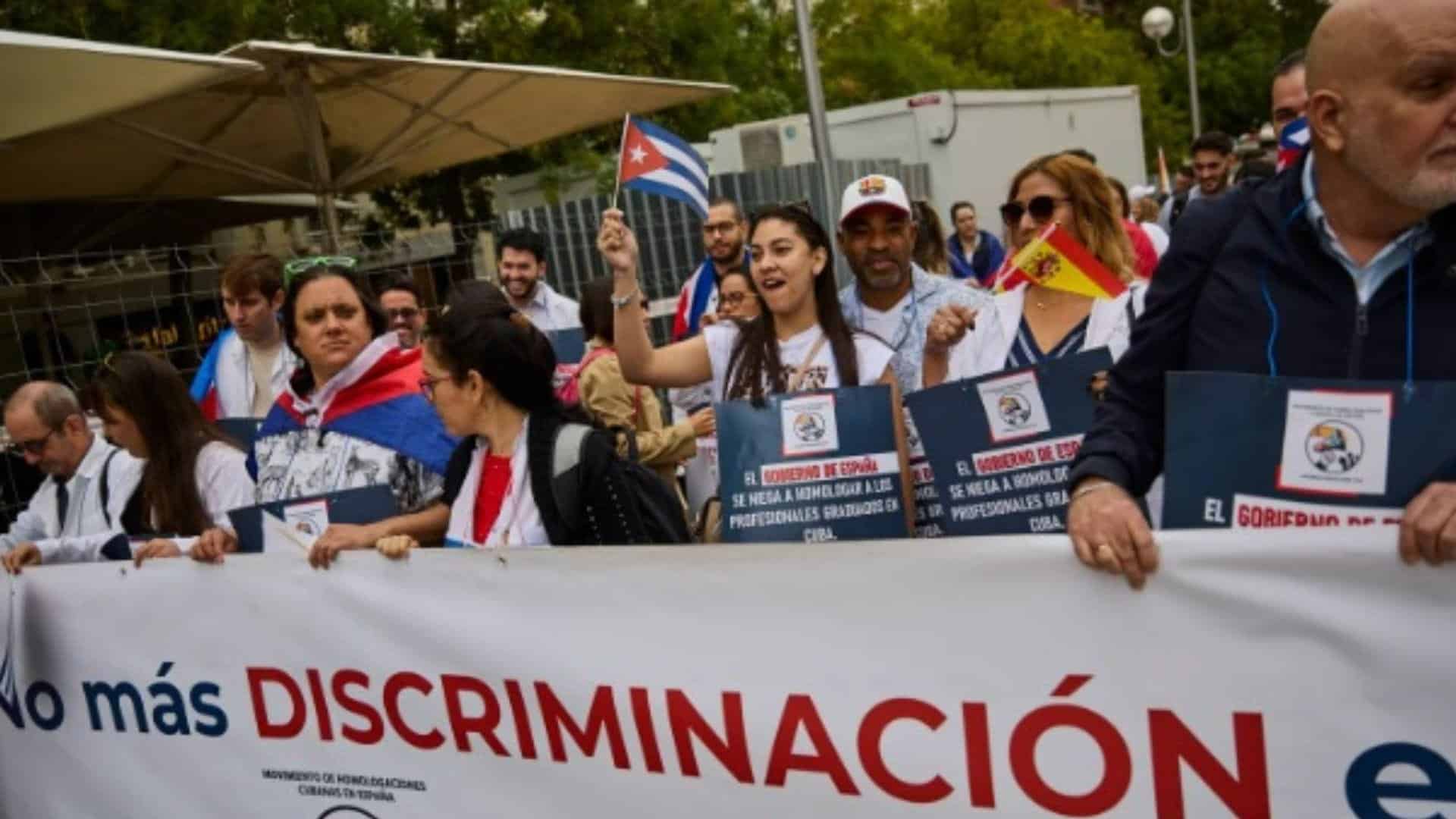 médicos cubanos protesta españa