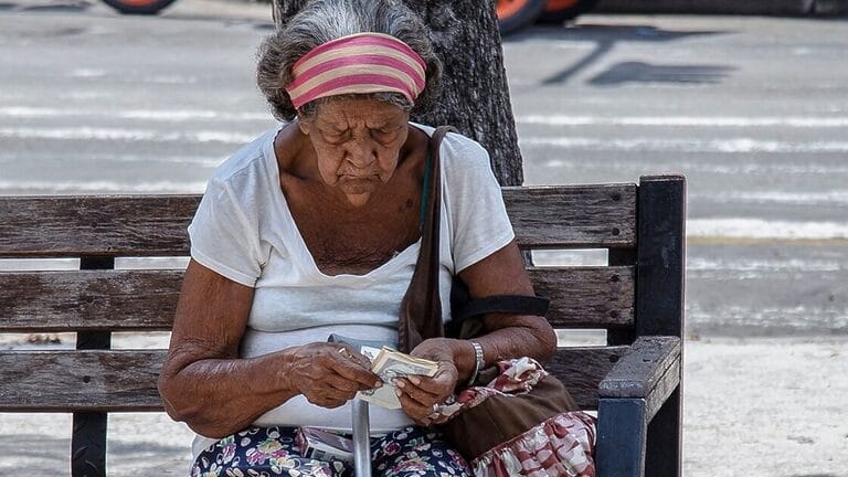 pensiones cuba