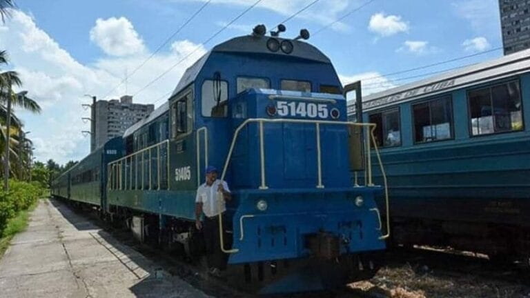 trenes cuba