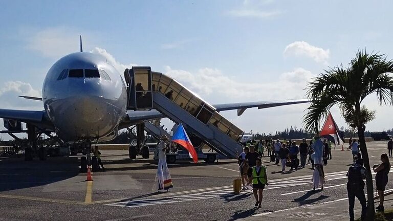 santa clara aeropuerto cubano